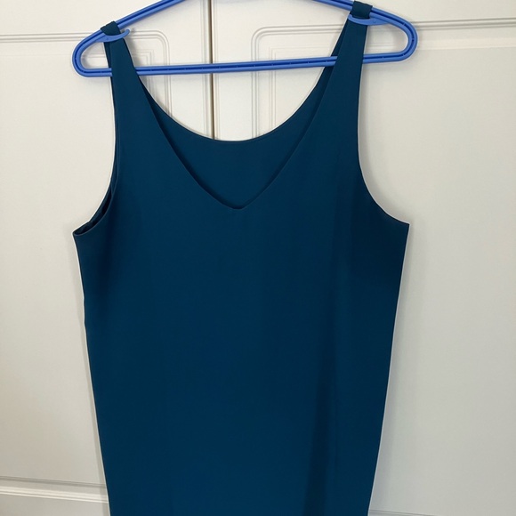 Green sleeveless dressy tank top - Picture 2 of 6